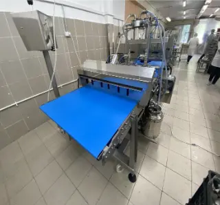 Линия пропитки и промазки круглых тортов