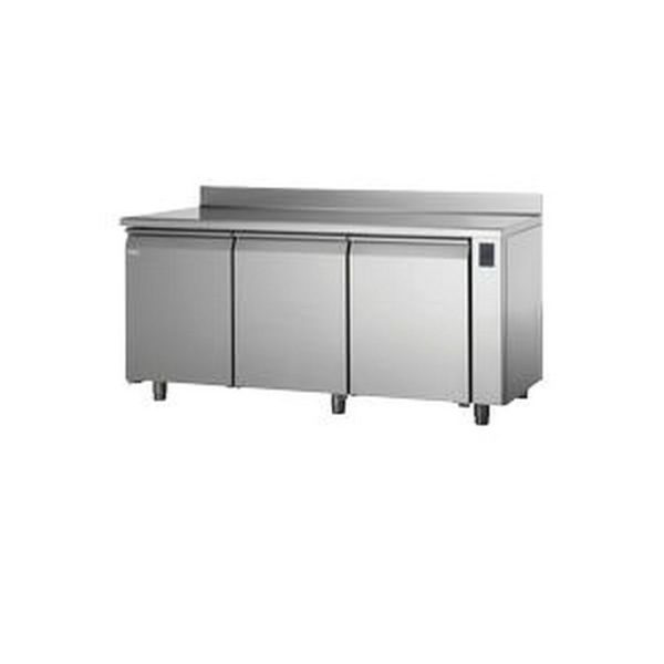 Стол холодильный Apach Chef Line LTRM1111TU