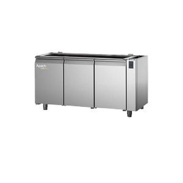 Стол холодильный Apach Chef Line LTRM111T