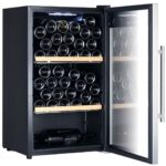 Монотемпературный винный шкаф La Sommeliere CVD40